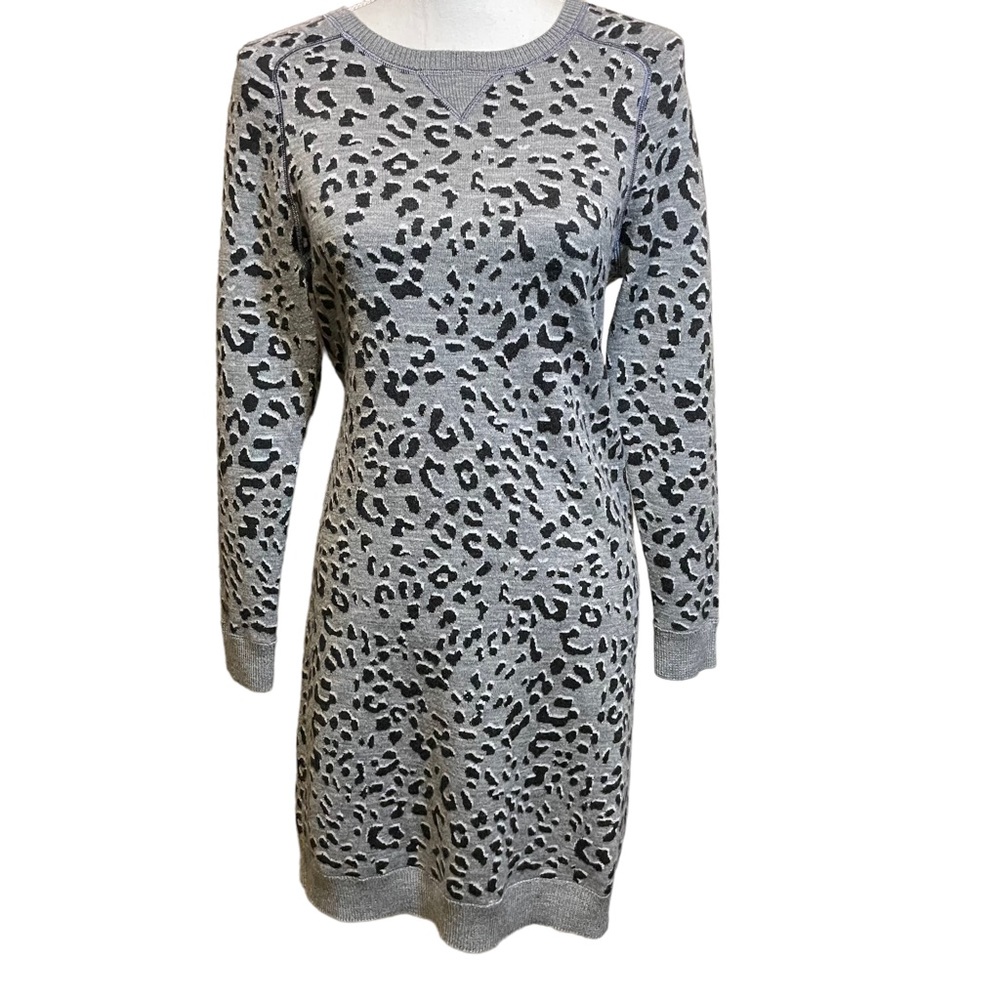 Loft Petites Leopard Print Sweater Dress.  Size MP